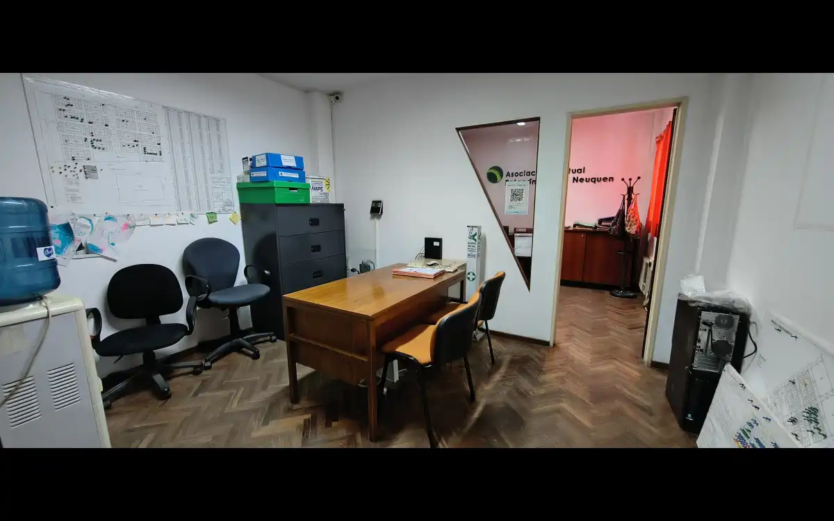 Alquiler Oficina En Microcentro Rivadavia 86 - Neuquén imagen 1