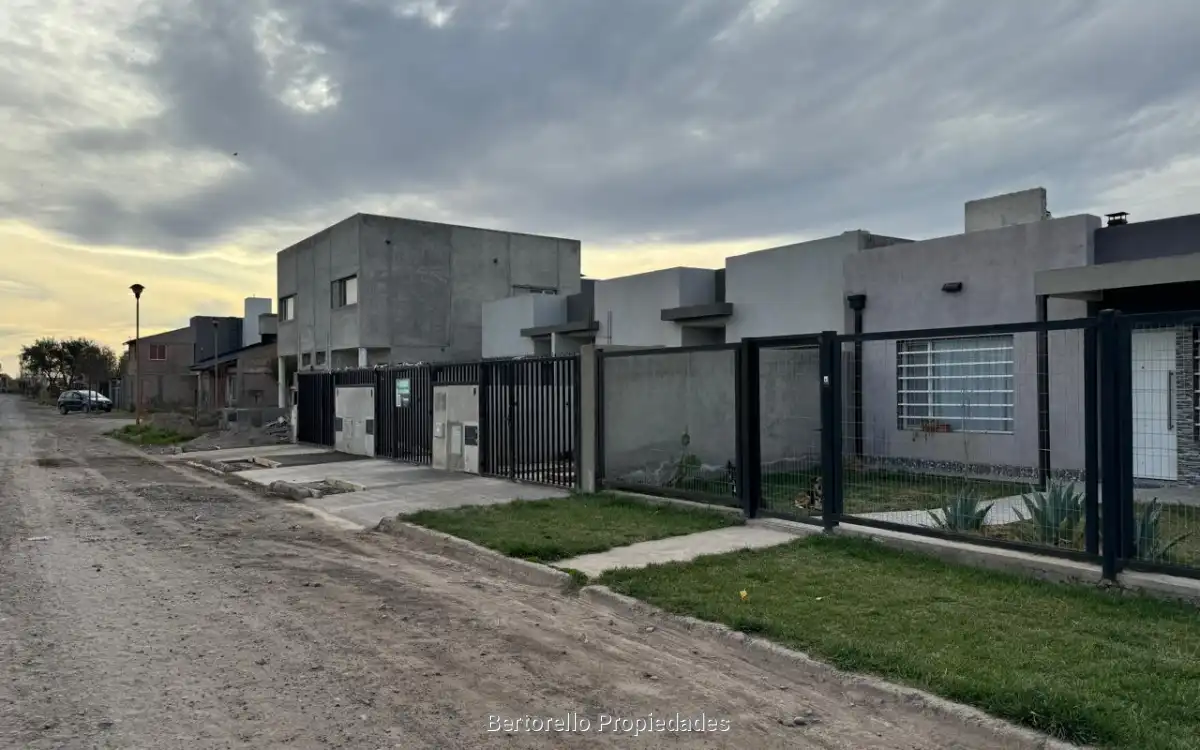 Venta de Departamentos en Planta Baja – PH en Fernández Oro imagen 1