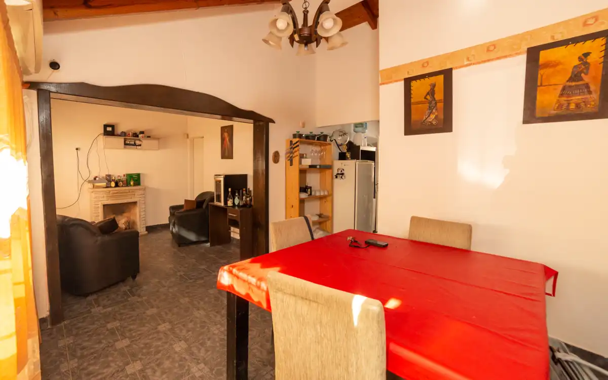 Venta Casa 3 Dormitorios Con Departamento Independiente 1 Dormitorio imagen 3