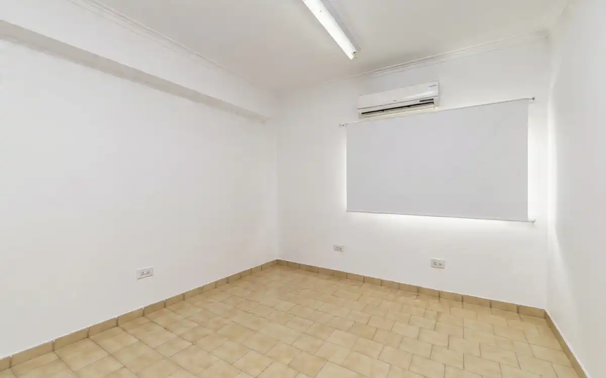 Venta Oficina Céntrica Santa Fe 679 Ciudad De Neuquén imagen 3