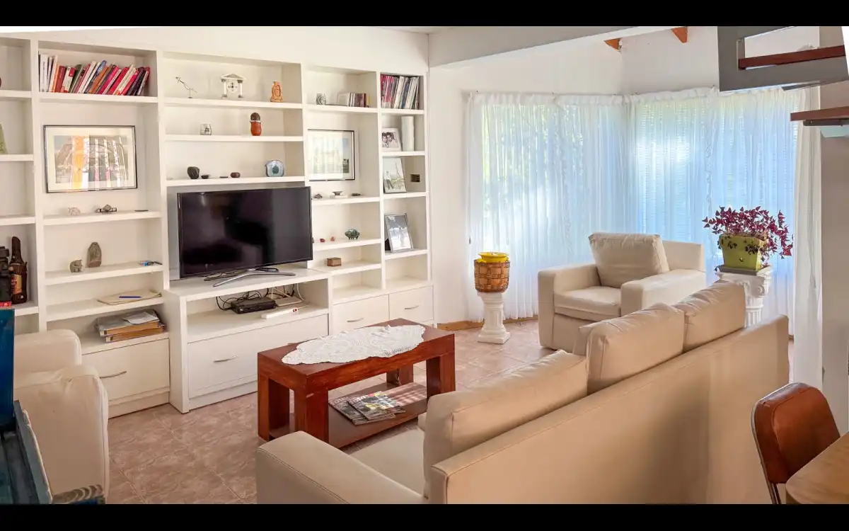 Venta Casa 2 Dormitorios En Lago Mari Menuco Neuquén imagen 3