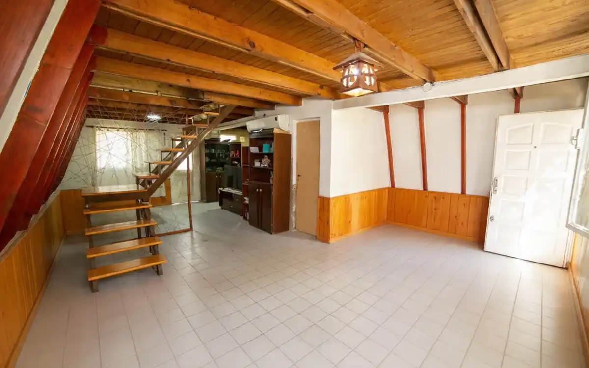 Venta De Bungalow Y Departamento Independiente En Barrio Jardín Neuquén imagen 3