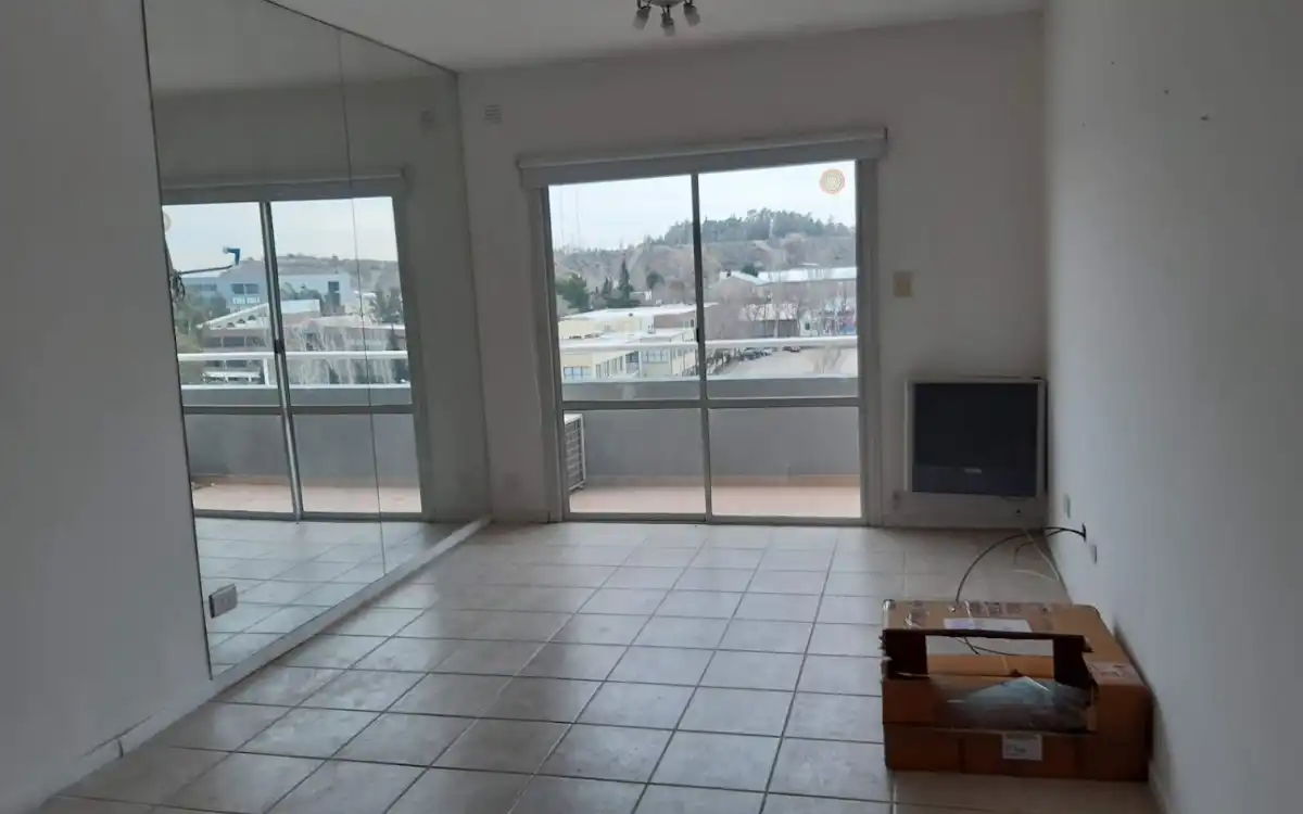 Venta Departamento 1 Dormitorio Con Balcón Calle Leloir  Neuquén