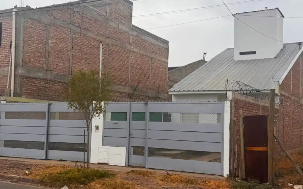 Venta Casa 1 Dorm Neuquen imagen 1