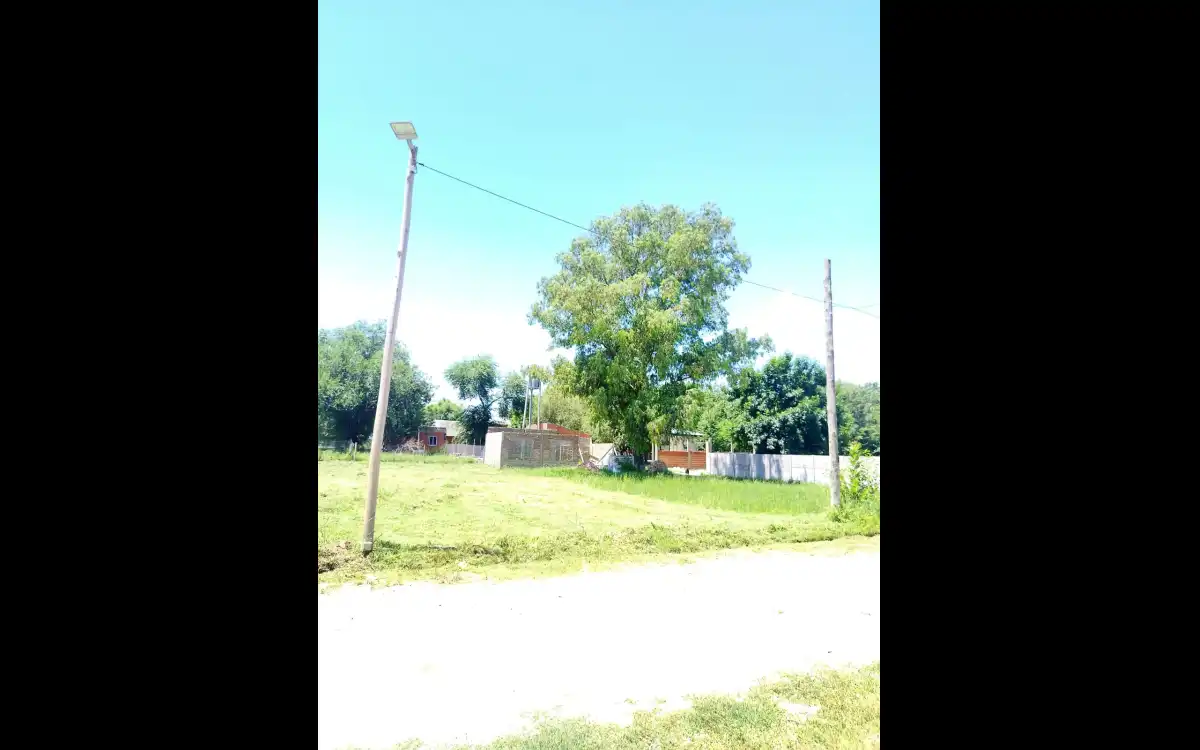 Lote 10x37 + Construccion A Terminar imagen 1